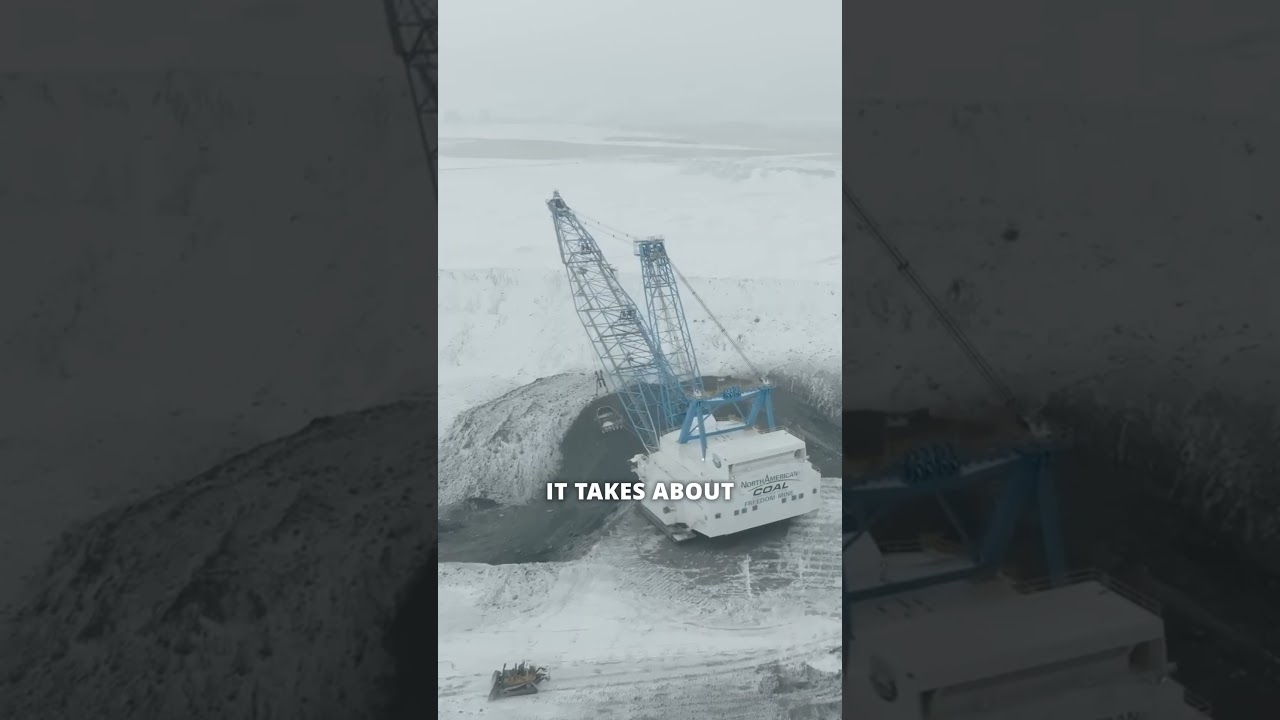 This machine literally walks.... #walking #dragline