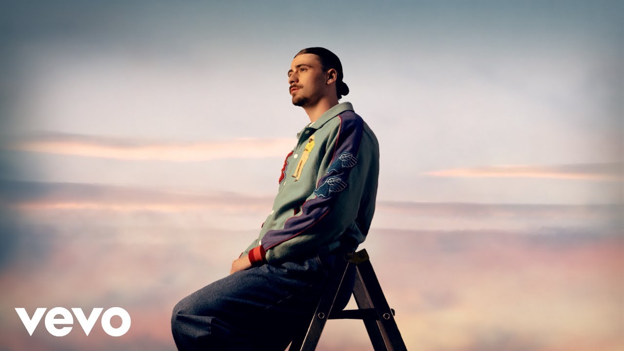 Pierre Garnier - L'horizon (Lyrics Video) 🎶 | Premier Album 'Chaque Seconde' Disponible