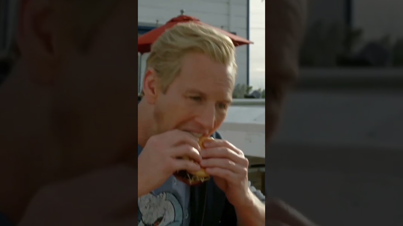 Orm Eats a Cockroach 🍔 in Aquaman 2 Short