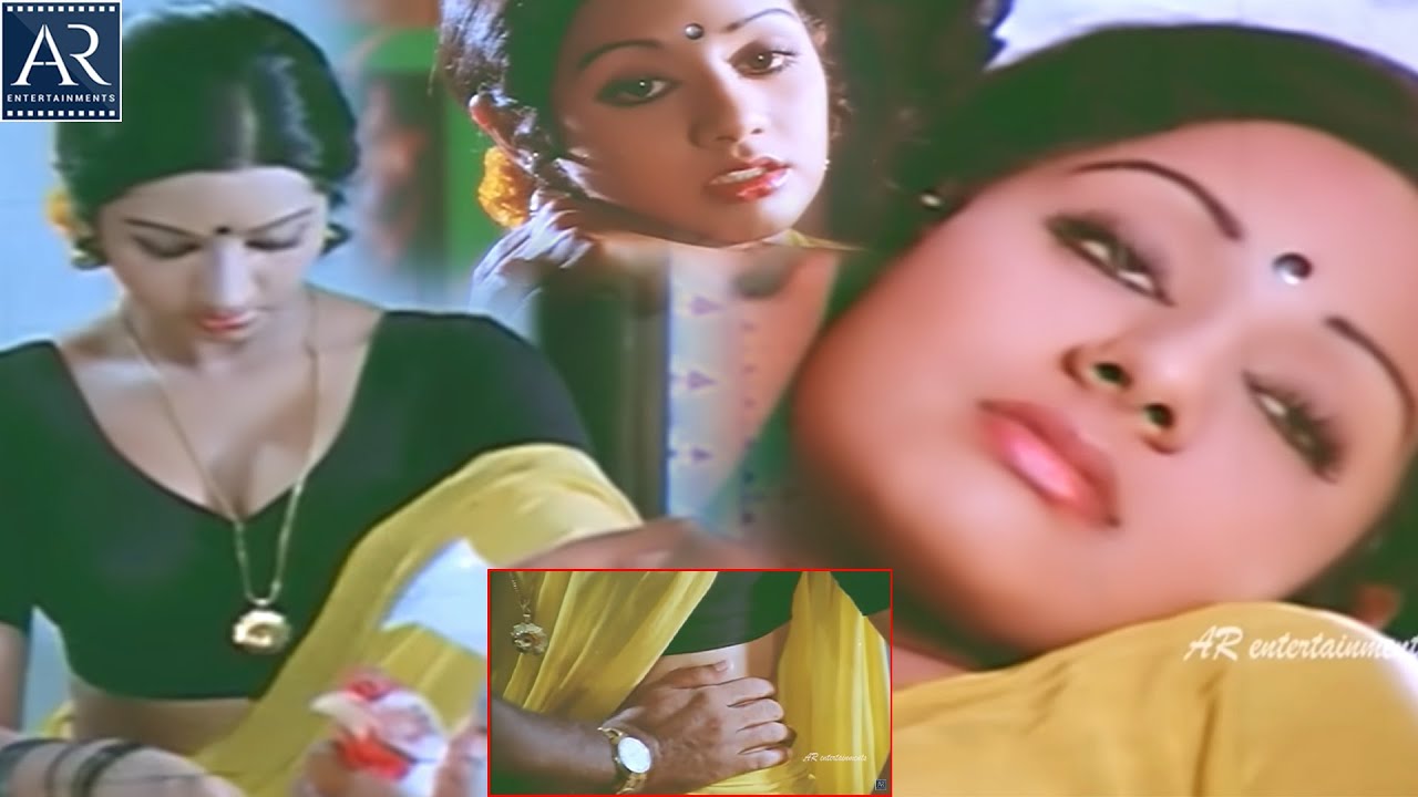 Padaharella Vayasu Scenes | Sridevi & Doctor 🤍