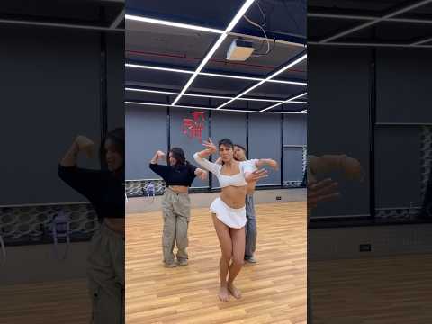 #yimmyyimmy #tayc #shreyaghoshal #jacquelinefernandez