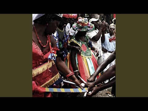 Shay Gagá Batey San Luis.