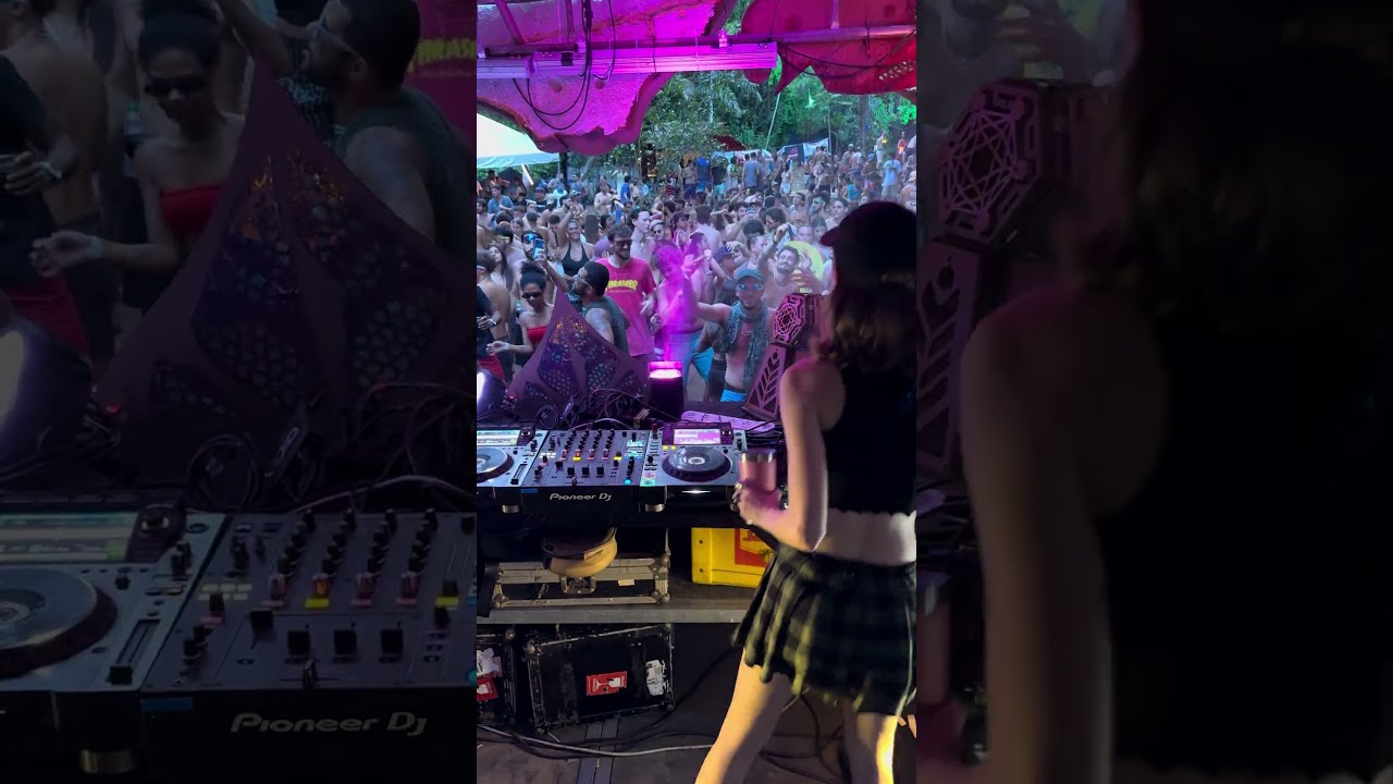 Epic Afterparty in Morro de São Paulo: Abstract Machine & Universo Paralello Collide! 🇧🇷