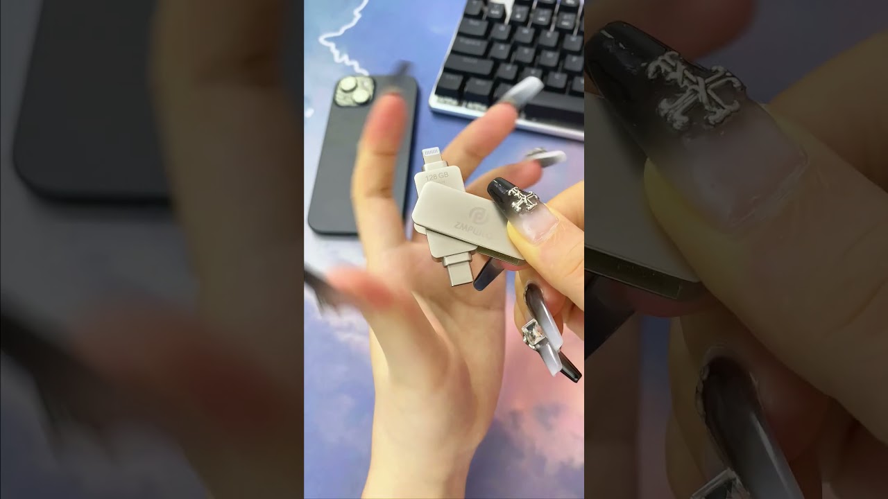 Apple MFi Certified USB-C Photo Backup Drive 📱