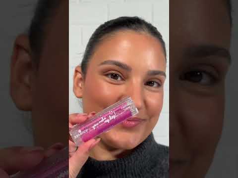 Oily skin besties - this one's for YOU! π