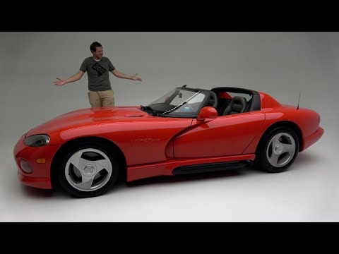 The Original 1992 Dodge Viper Was a Ridiculously Basic, Dangerous Sports Car