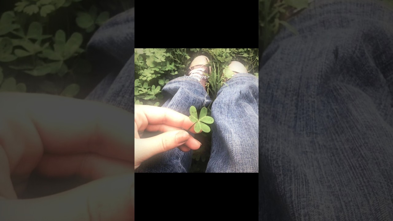 Discover the Calm of Dreamy Green Aesthetic 🌿