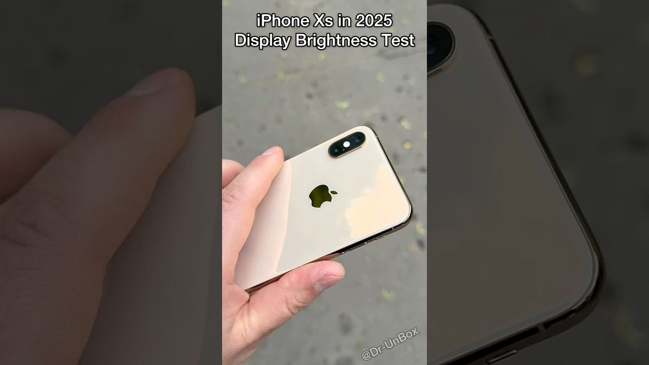 iPhone Xs Brightness Test Outdoors 2025 🔥
