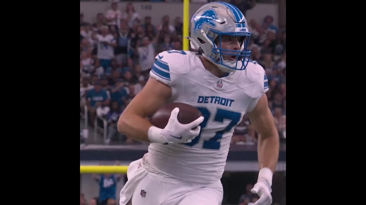 Sam LaPorta's Stunning 52-Yard Touchdown Catch from Jared Goff vs. Cowboys 🏈