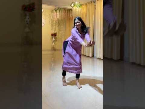 90s Songs❤️#trendingshorts#weddingdance#90shindisongs#evergreenhits#easydancesteps#beginnersdance