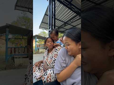 ORA MBAK E ORA ADINE PODO AE MARAI EMOSI !