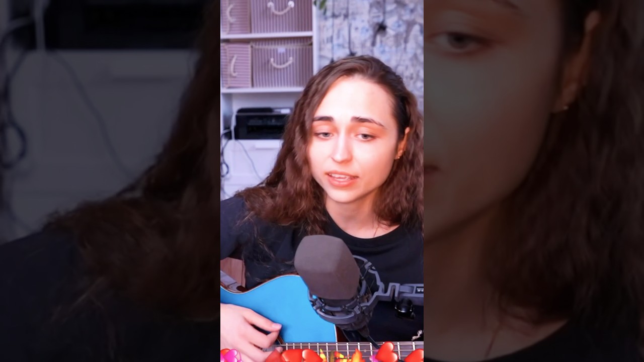 Ассоль и Грей исполняют легендарную лагерную песню — любовь в каждом аккорде 🎸