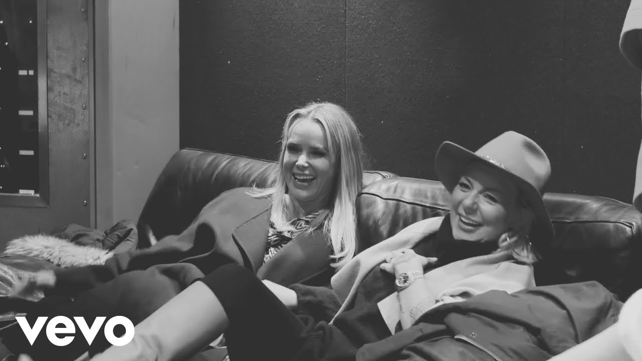 Amanda Holden & Sheridan Smith Shine in 'I Know Him So Well' Music Video 🎶