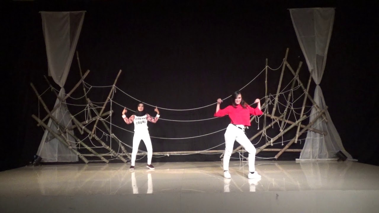 Tari Modern TATATITITARI di UMS 🎭