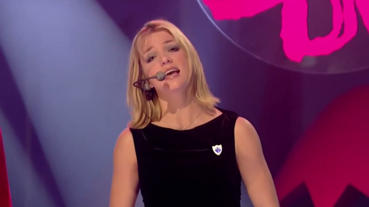 Britney Spears - Born To Make You Happy (2000 Performance)
