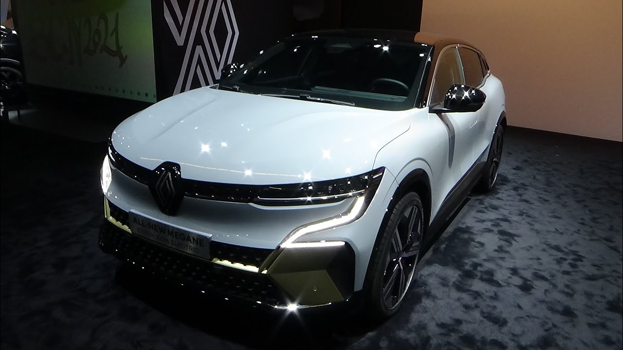 2022 Renault Megane E-Tech Electric - Exterior and Interior - Automobile Barcelona 2021