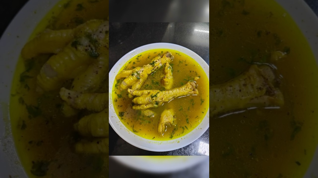 Delicious Chicken Paya Soup Recipe