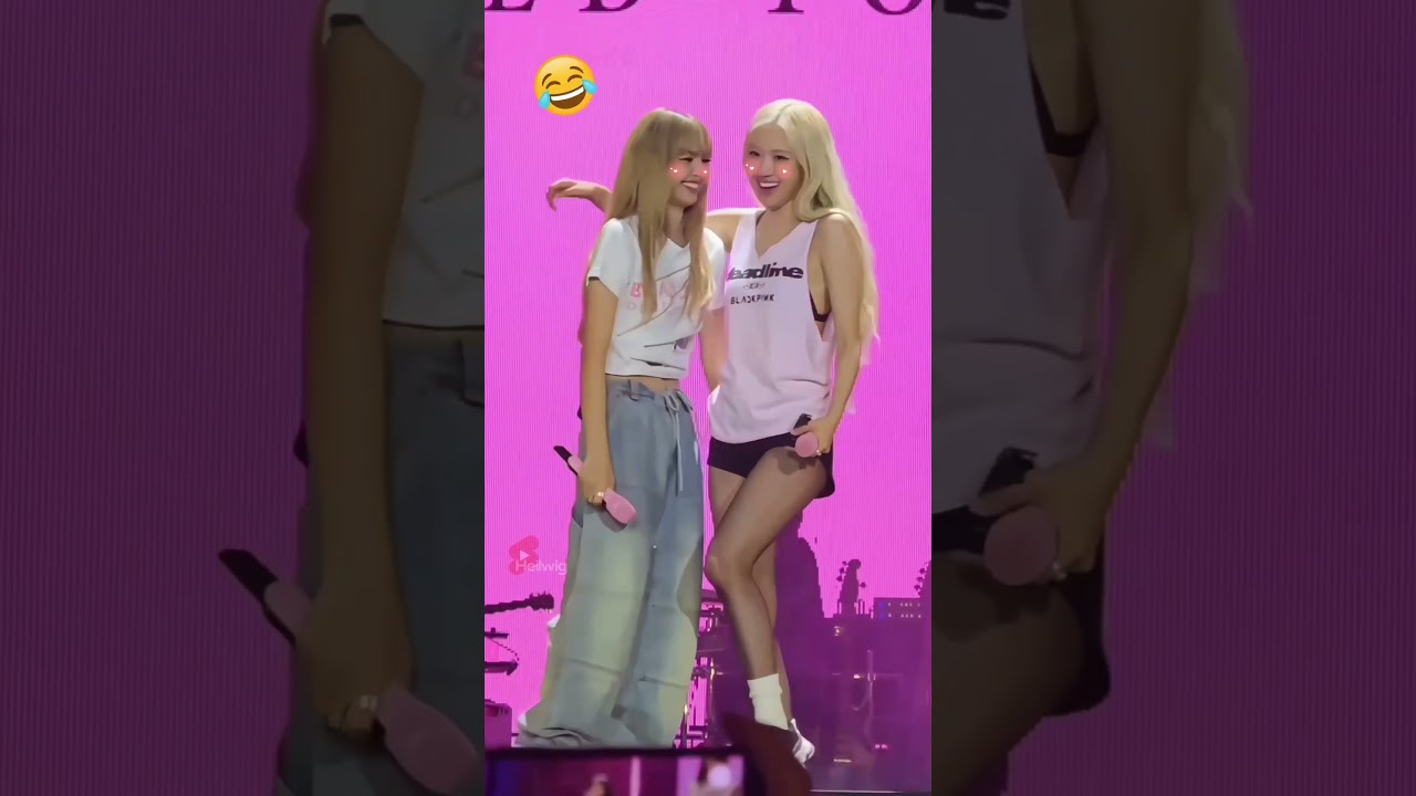 Rosé's Adorable Alert Mode When Lisa Is Close! 😂