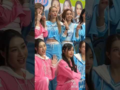 Lingorm: CH3 girl cup blue vs pink 😉 #linglingkwong #lingorm #ormkornnaphat #ch3plus #girl