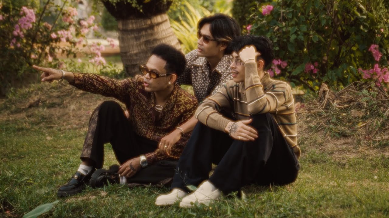 VANTHAN - ចែចង់ (Let Me Love You) ft. Norith & VannDa 🎶 Official Music Video