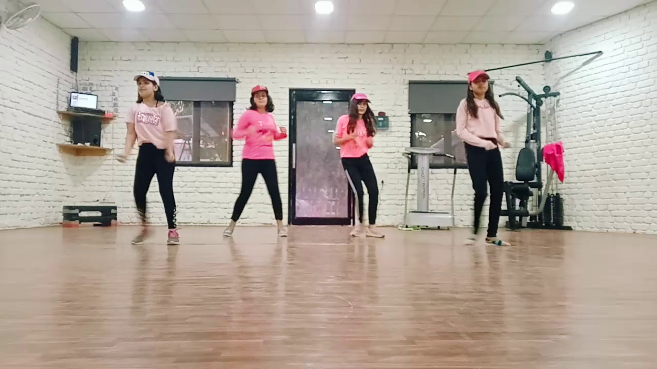 Proper Patola Dance by Santosh Bhatt's Team