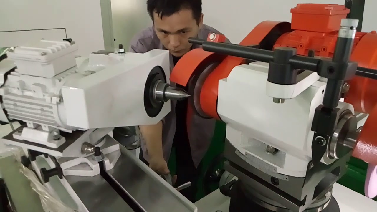 MQ6025A Universal Grinder Attachment with 3-Jaw Chuck Installation