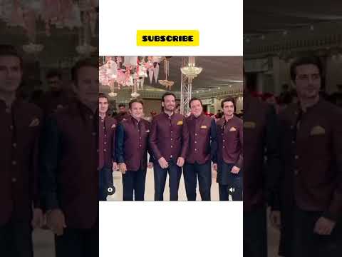 javed sheikh complete family at wedding #shorts #javedsheikh #momalsheikh #shehrozsabzwari #weddin