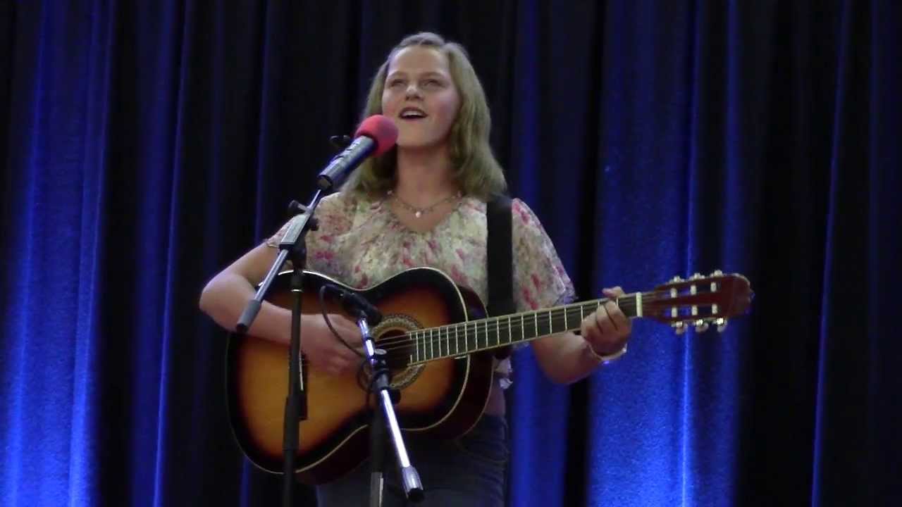 Clare London Performs Crazier Cover 🎤