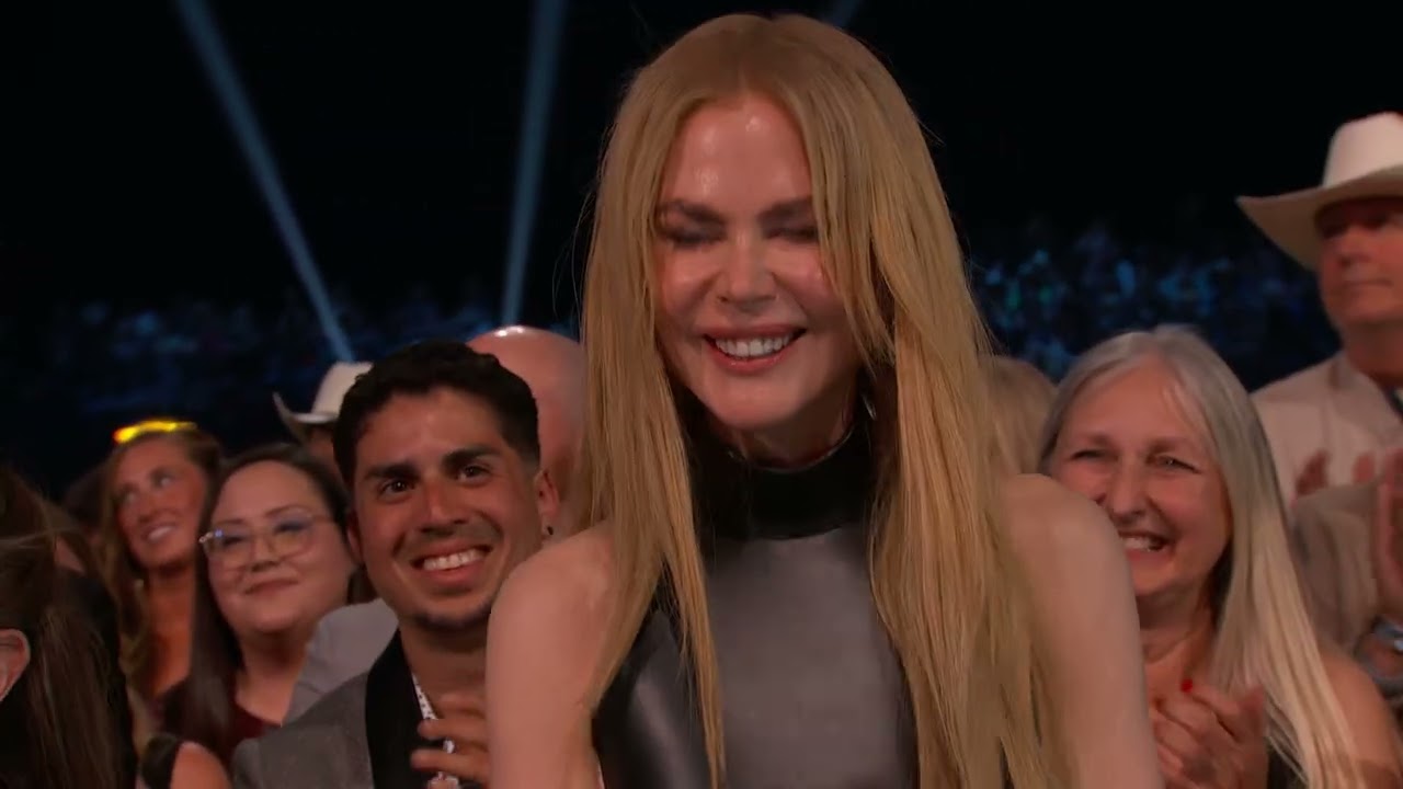 Keith Urban Receives the Triple Crown Award at the 60th ACM Awards