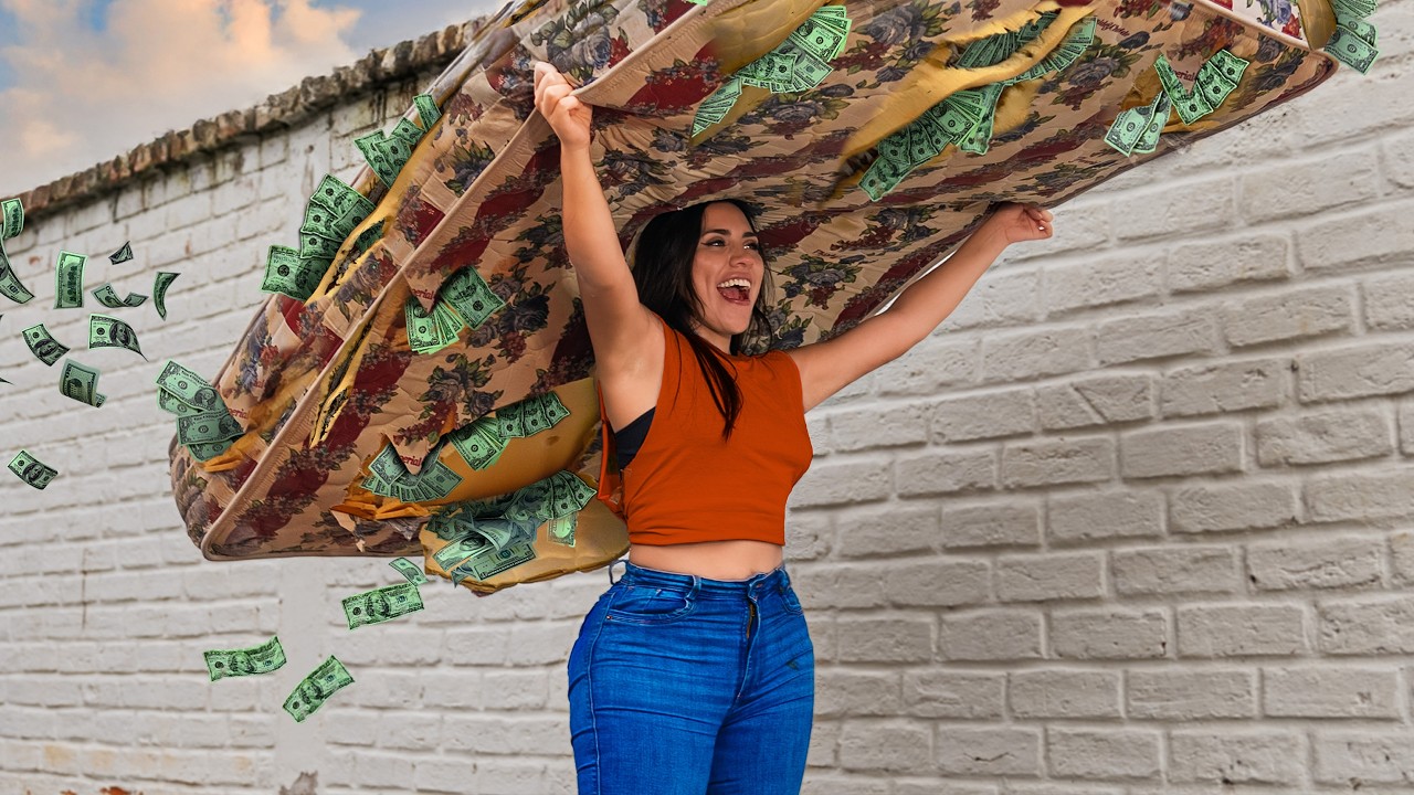 Mujer Encuentra un Colchón Viejo que Cambió su Destino 🛏️