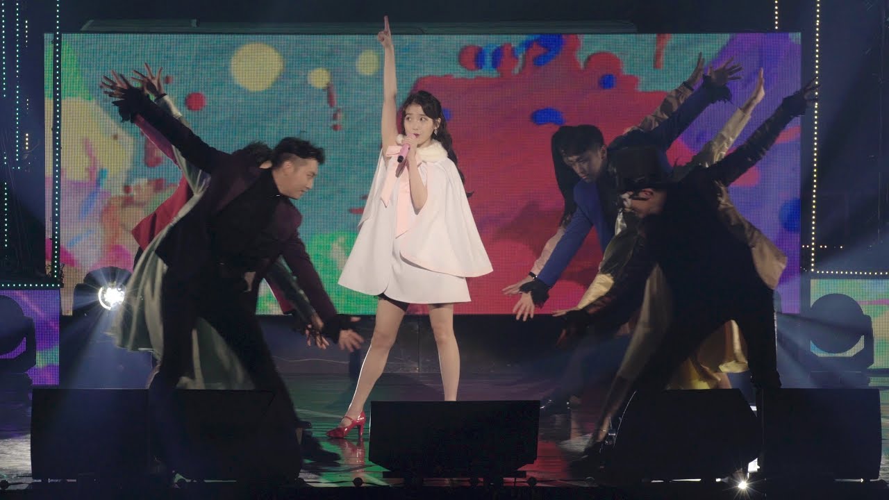 IU & Jam Jam Live at 2017 Palette Tour 🎶