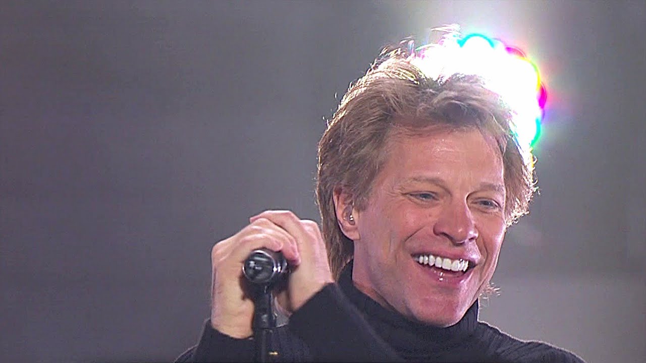 Bon Jovi - It's My Life Live at Sandy Relief 2012 🎸