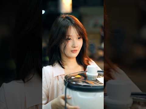 Love in the First Rain 💕🥰~A Cute Twist❤️😍 #FirstRainLove  #RainRomance #LoveStory   #MonsoonVibes