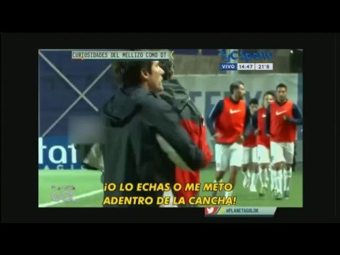 Guillermo haciendo de las suyas como teÌcnico