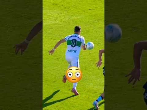 Pure skill… ANDRÉ DA SILVA 💥