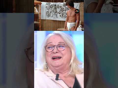 "Il m'a sorti une c*uille" : Josiane Balasko revient sur la scène du "slip" dans "Les Bronzés"