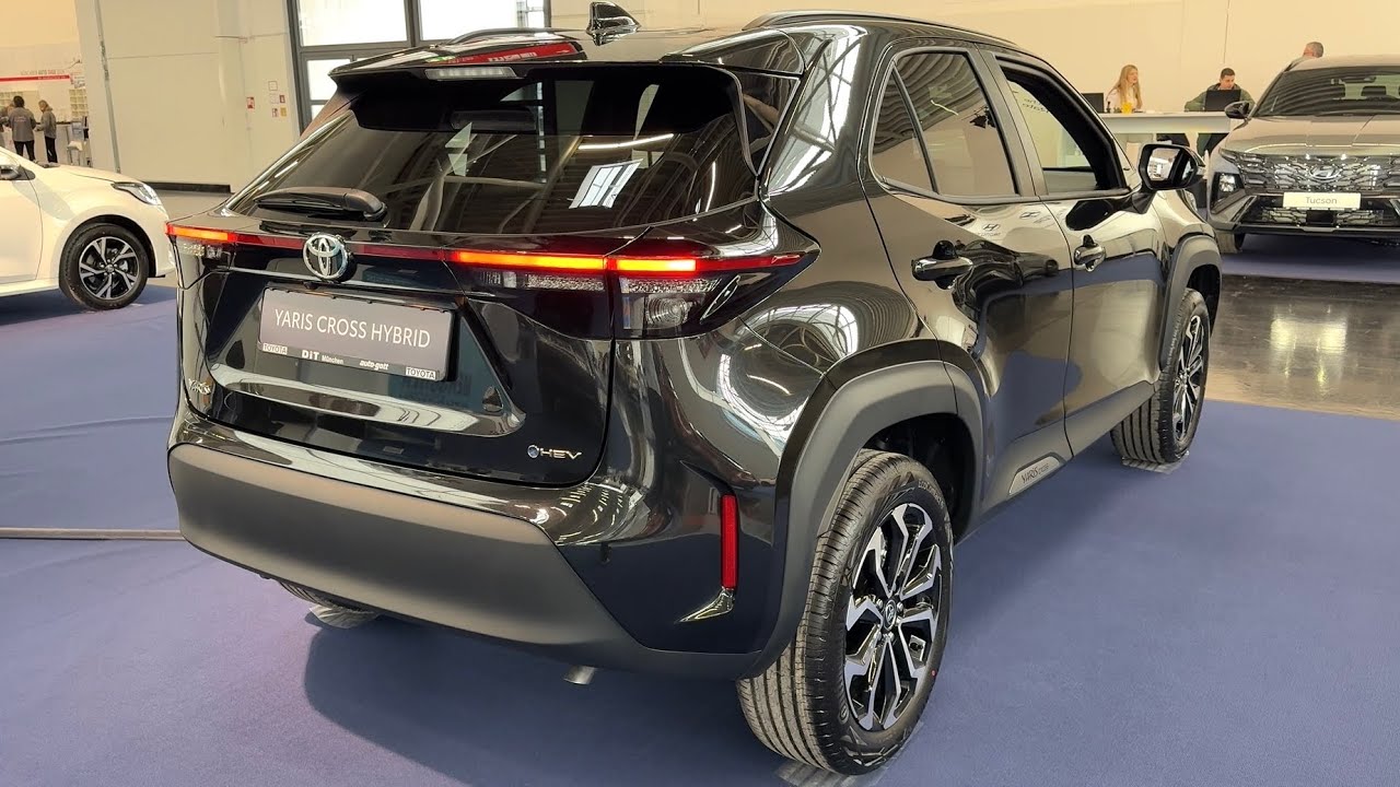 Toyota Yaris Cross 2025/2026: Review, Specs & Price