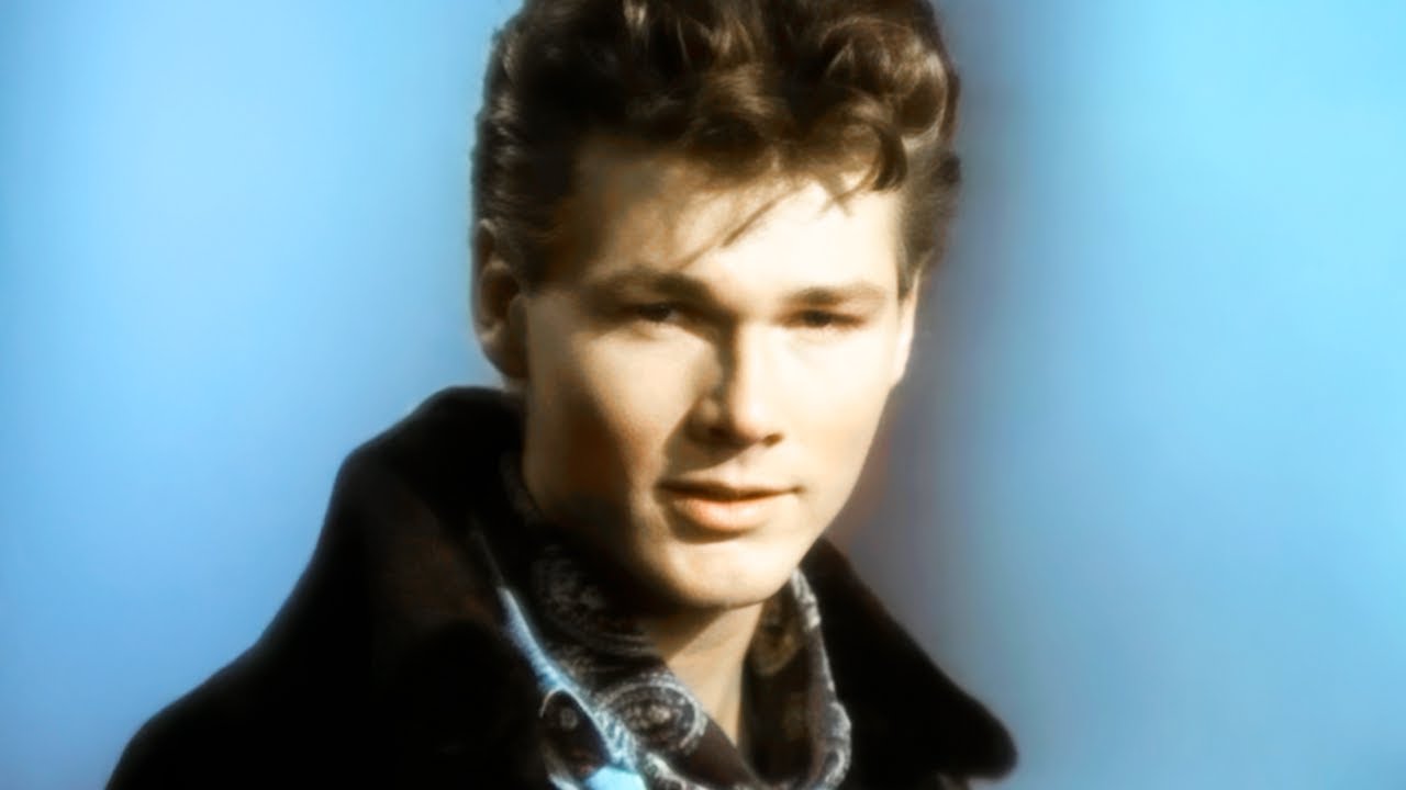 a-ha - Stay On These Roads (Official Video) 🎶