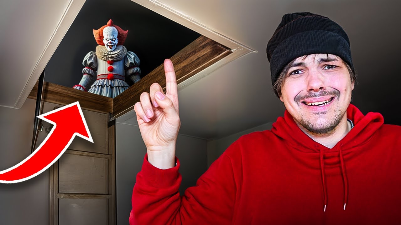 Straszny klaun na naszym strychu! 😱