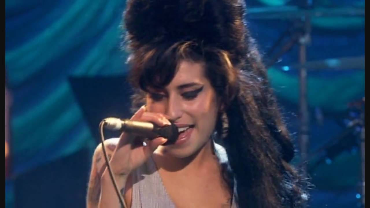 Amy Winehouse - Valerie (Live HD, 2007)