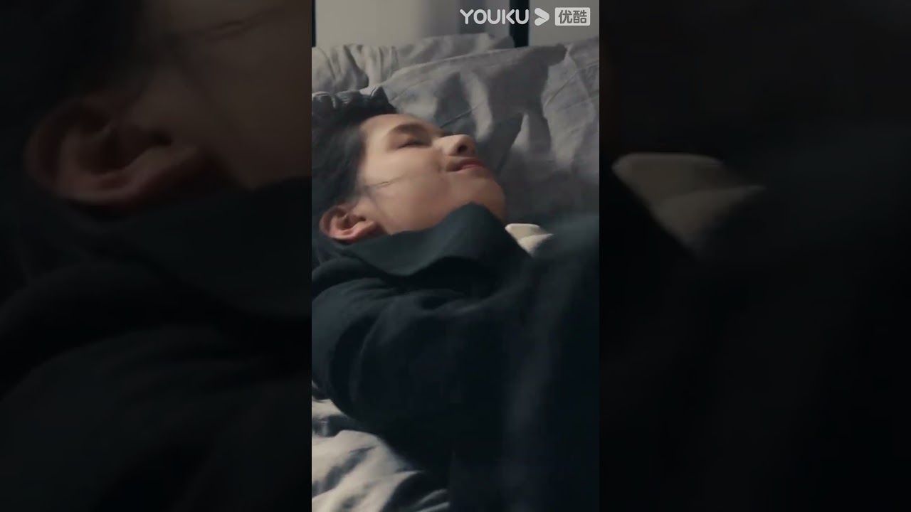 He Discovers His Crush Drunk in His Bed 🍷 | Lighter & Princess Short