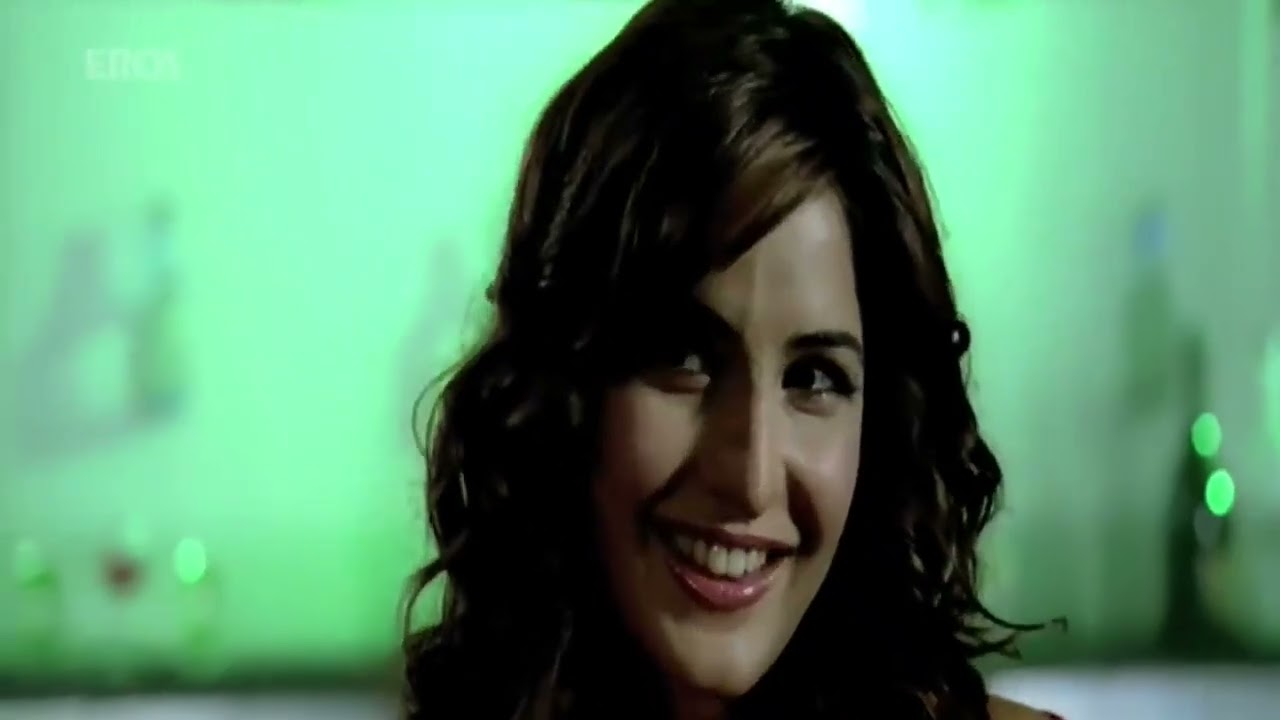 Chakna Chakna Song from Namastey London 🎶