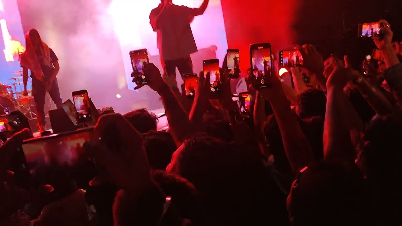 Divine Performs Live with Bandana Gang in Delhi