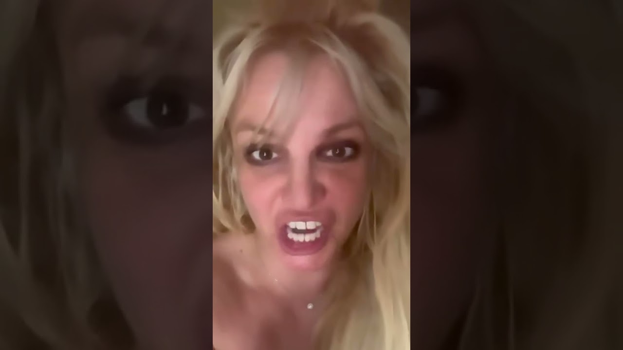 Britney Spears & Elton John - Hold Me Closer 🎶