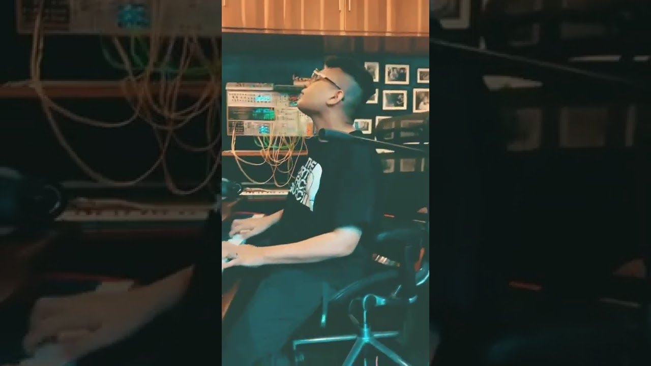 Ik Tu Hai - Studio Acoustic Version | Heartfelt Musical Moment 🎶