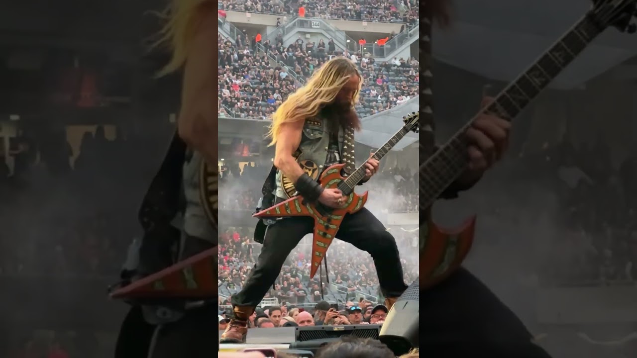 Zakk Wylde Performs Cowboys from Hell in Chicago 2024 🎸