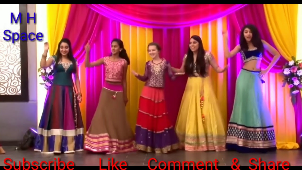Kangana's Bole Chudiyan Dance Performance by Girls 🎶