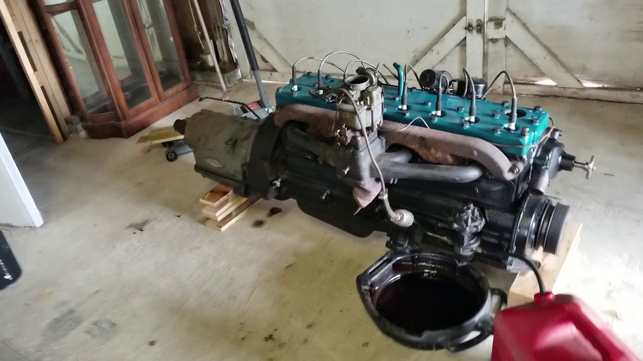 Pontiac Straight Eight: Idle & Rev with Blue Smoke 🔧