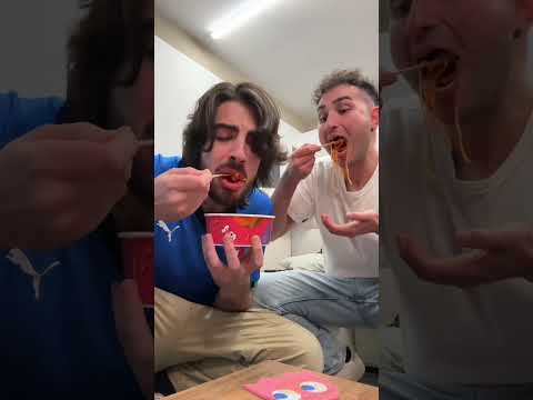 @Lionfield tries Filipino Spaghetti for the First Time #shorts