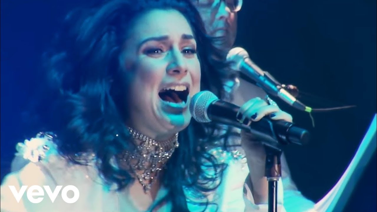 Karina Performs Live 'A Quién' – Watch the Stunning Music Video 🎶